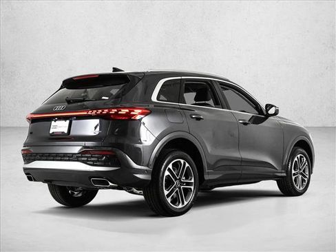 New 2025 Audi Q5 Premium image 5