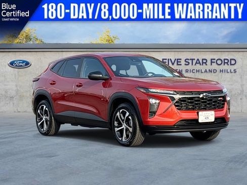 Used 2024 Chevrolet Trax RS FWD image 1