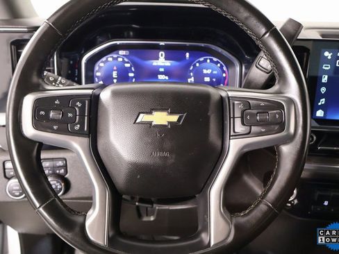 Used 2024 Chevrolet Silverado 2500 LTZ image 3