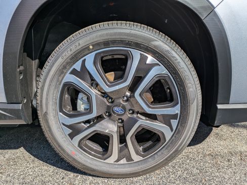 New 2025 Subaru Ascent Bronze Edition image 11