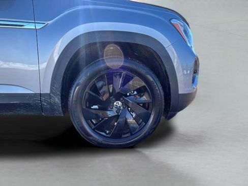 New 2026 Volkswagen Atlas Cross Sport SE image 28