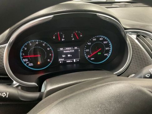 Used 2017 Chevrolet Malibu LT FWD image 13