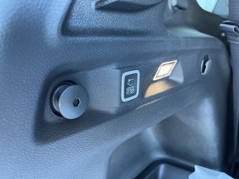 New 2025 Jeep Grand Cherokee L Altitude image 41