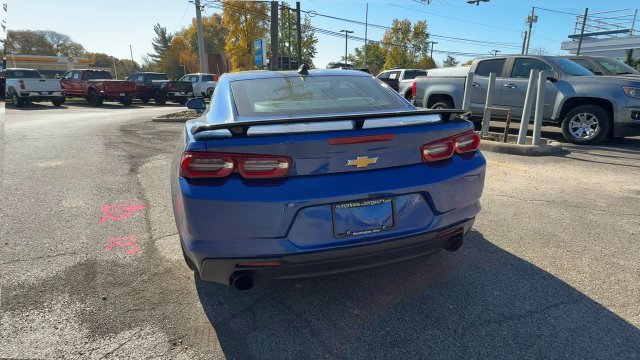 Used 2022 Chevrolet Camaro LT RWD image 7