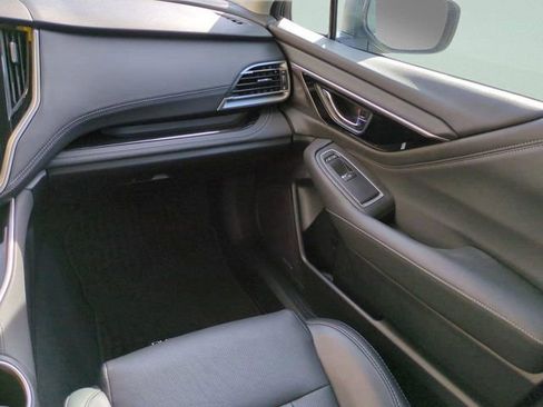 Used 2023 Subaru Outback Limited image 14