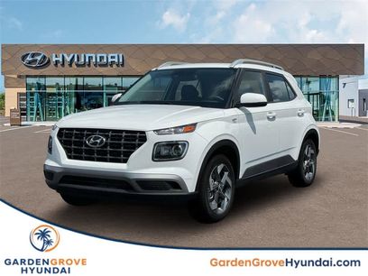 New 2025 Hyundai Venue SEL