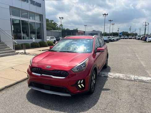 Used 2020 Kia Niro EX FWD image 7