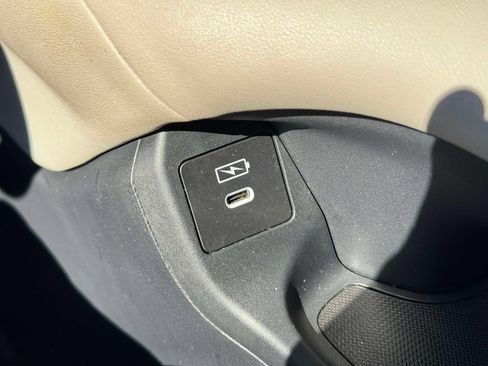 Certified 2024 Honda HR-V LX image 12