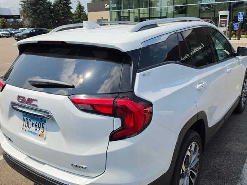 Used 2018 GMC Terrain SLT AWD/4WD image 2