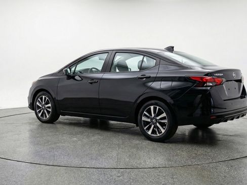 Used 2025 Nissan Versa SV image 6