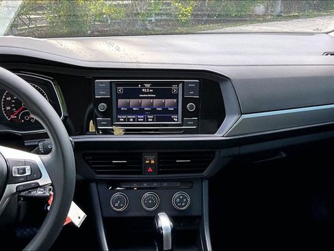 Used 2021 Volkswagen Jetta image 20