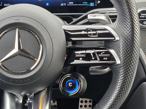 Used 2025 Mercedes-Benz GLC 43 AMG 4MATIC image 16