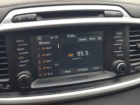 Used 2019 Kia Sorento FWD w/ LX Convenience Package image 30