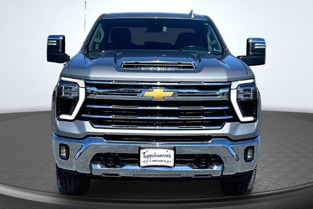 Used 2026 Chevrolet Silverado 2500 LTZ AWD/4WD image 2