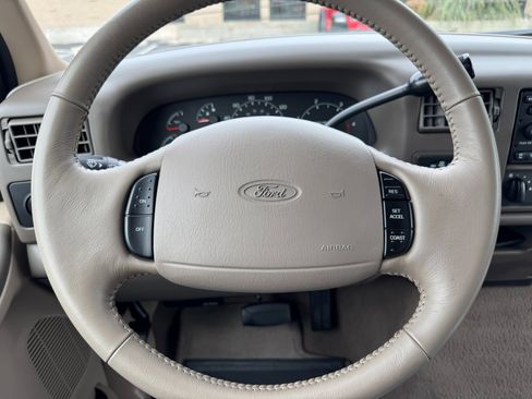 Used 2001 Ford F350 Lariat image 78