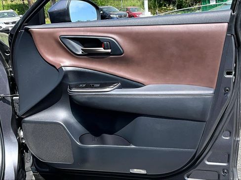 Used 2024 Toyota Crown Limited w/ Advanced Technology Package image 23