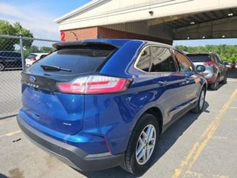 Used 2023 Ford Edge SEL w/ Convenience Package AWD/4WD image 4