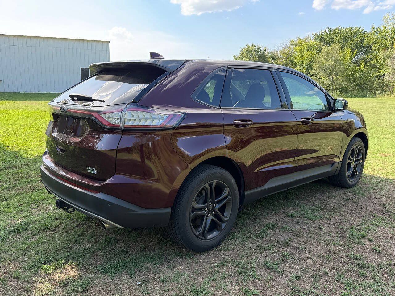 Used 2018 Ford Edge SEL w/ Equipment Group 201A AWD/4WD image 4