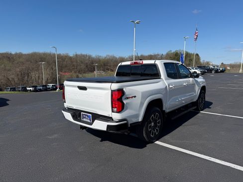 Used 2024 Chevrolet Colorado LT w/ LT Convenience Package III AWD/4WD image 6