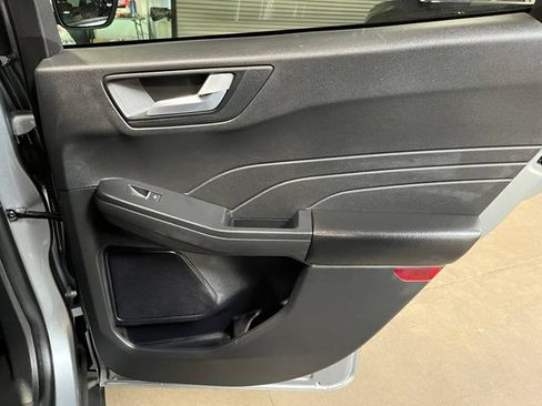 Used 2024 Ford Escape ST-Line FWD image 13
