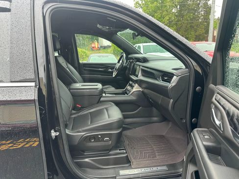 Used 2022 GMC Yukon Denali AWD/4WD image 18