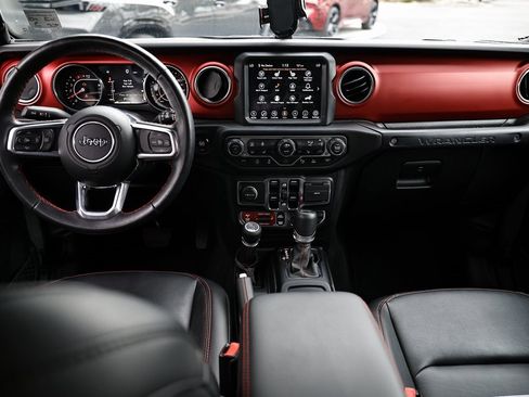 Used 2021 Jeep Wrangler Unlimited Rubicon w/ Dual Top Group image 25