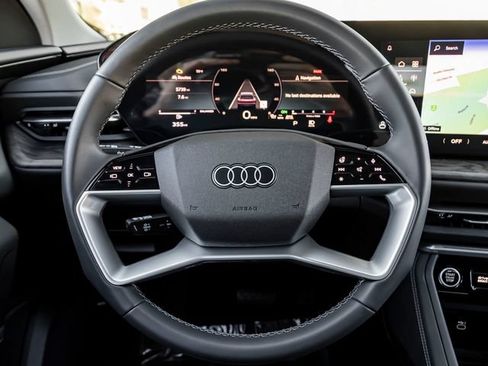 Used 2025 Audi Q5 Premium w/ Convenience Package AWD/4WD image 18