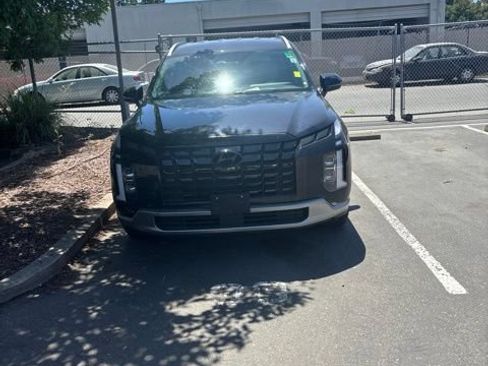 Used 2024 Hyundai Palisade SEL FWD image 1