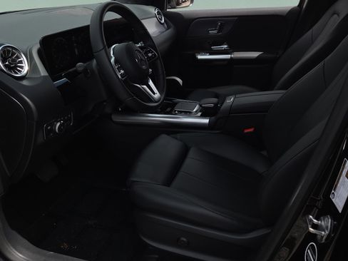 Certified 2023 Mercedes-Benz GLA 250 4MATIC image 9