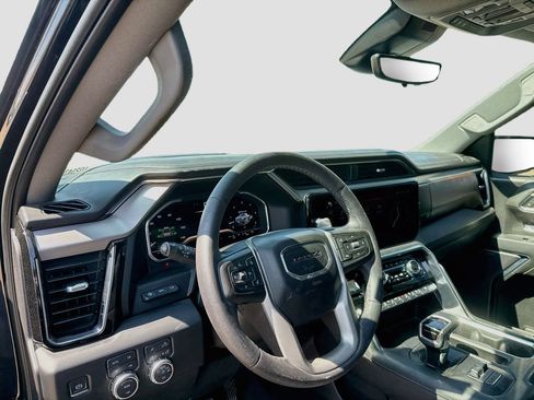 Used 2023 GMC Sierra 1500 Denali w/ Denali Reserve Package AWD/4WD image 12