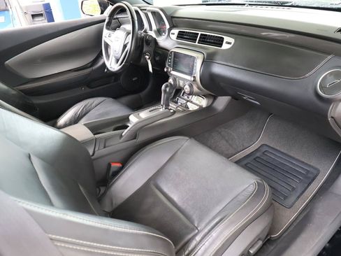 Used 2013 Chevrolet Camaro LT RWD image 17
