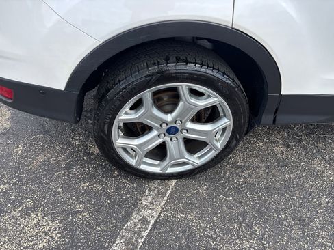 Used 2017 Ford Escape Titanium w/ Equipment Group 301A AWD/4WD image 32