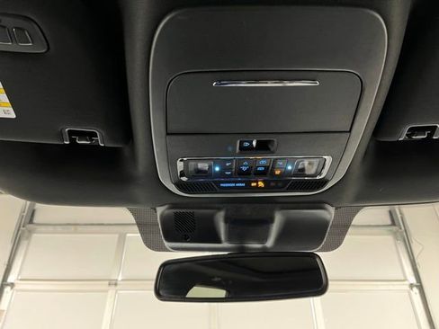 Used 2025 Ford F150 Lariat w/ Equipment Group 502A High AWD/4WD image 41