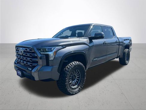 Used 2023 Toyota Tundra Platinum AWD/4WD image 2