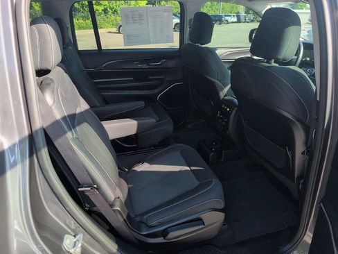 Used 2021 Jeep Grand Cherokee L Laredo w/ Luxury Tech Group I RWD image 13