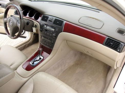 Used 2004 Lexus ES 330 image 23