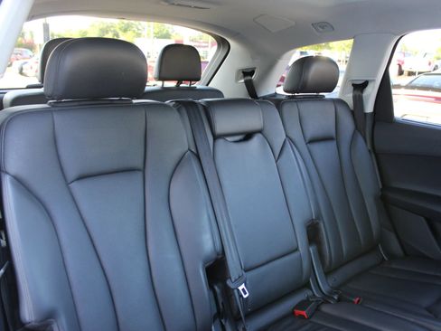 Used 2017 Audi Q7 3.0T Premium Plus AWD/4WD image 26