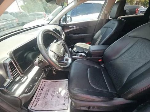 Used 2023 Kia Sportage EX FWD image 7