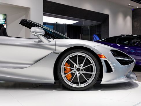 New 2026 McLaren 750S Spider image 10