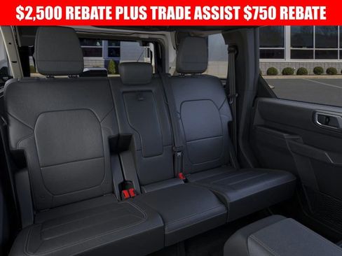 New 2025 Ford Bronco Badlands image 11