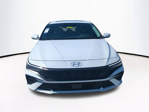 New 2026 Hyundai Elantra Limited image 3