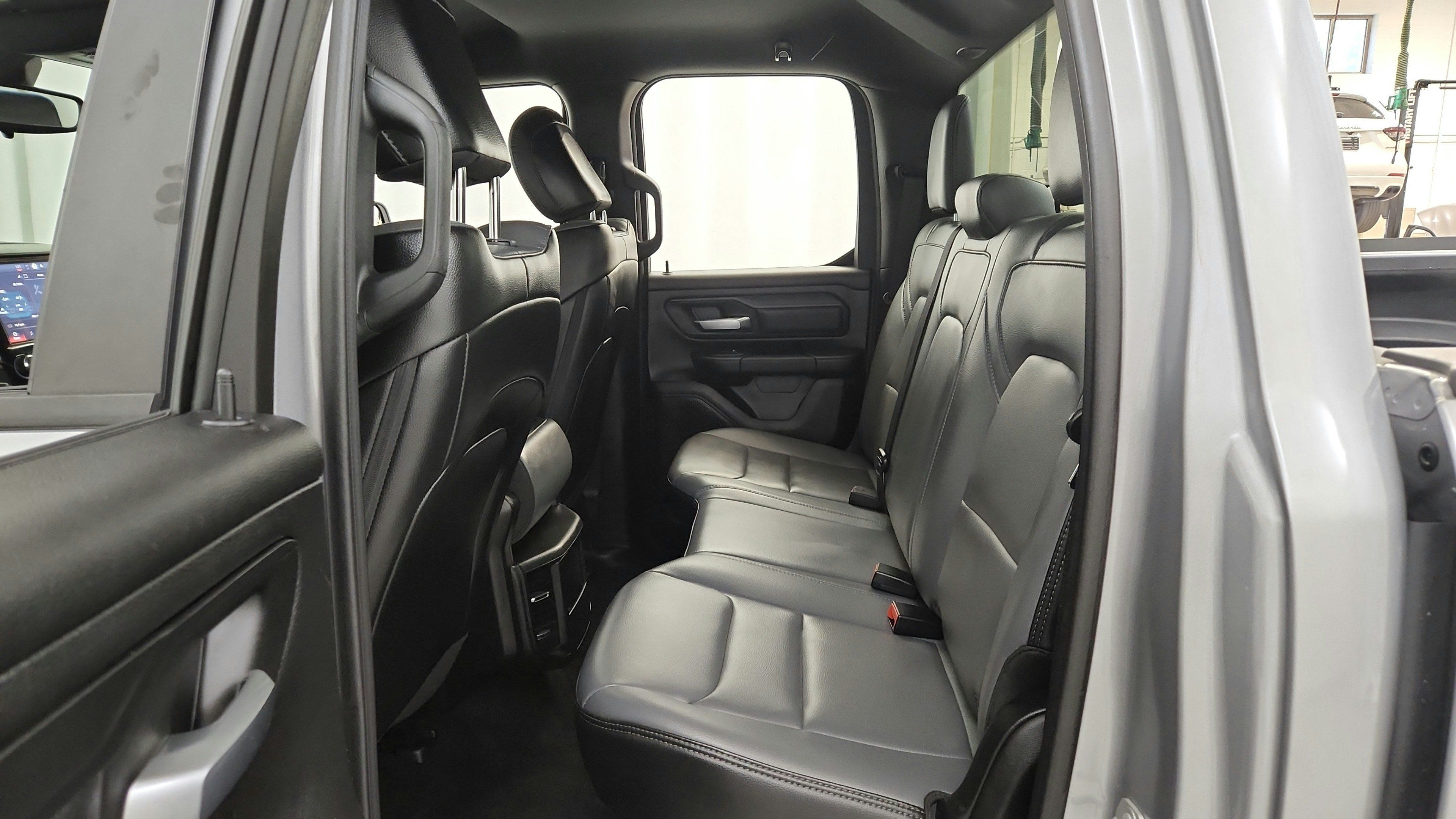 Used 2025 RAM 1500 Tradesman AWD/4WD image 25