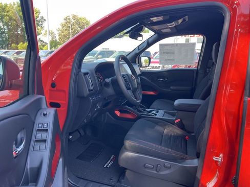 New 2025 Nissan Frontier PRO-4X w/ Pro Convenience Package image 15