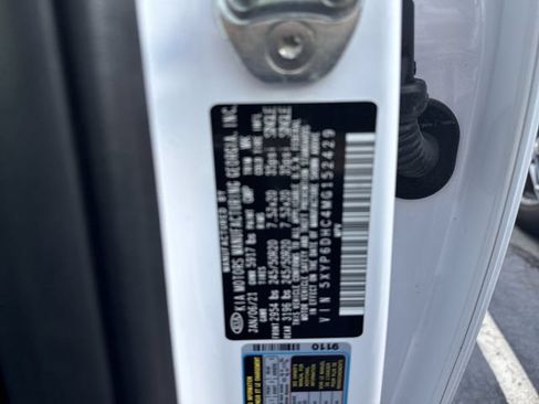Used 2021 Kia Telluride S AWD/4WD image 28