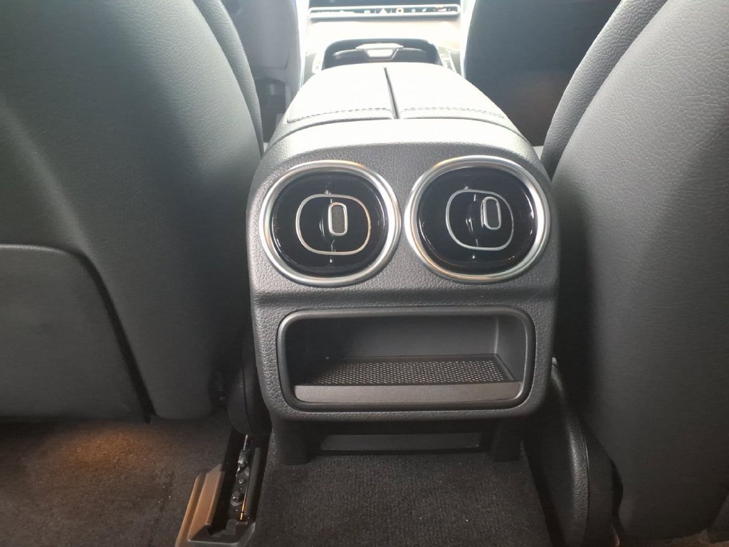 Certified 2026 Mercedes-Benz C 300 4MATIC Sedan image 27