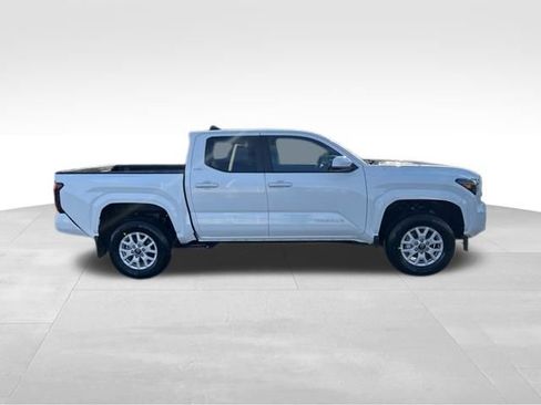 New 2025 Toyota Tacoma SR5 image 7