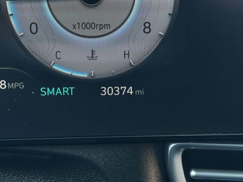 Used 2025 Hyundai Elantra SEL image 40