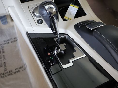 Used 2013 Lexus ES 300h w/ Luxury Pkg image 18