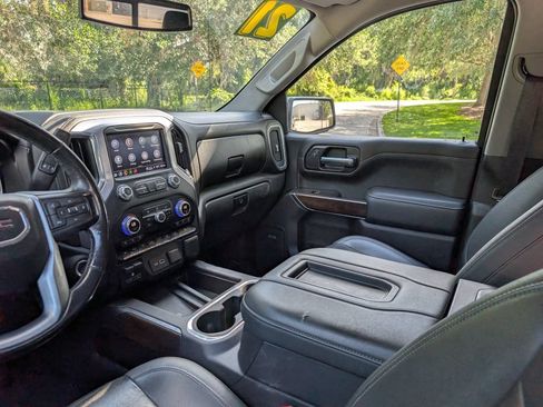 Used 2021 GMC Sierra 1500 SLT w/ SLT Premium Plus Package RWD image 15