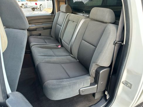 Used 2009 Chevrolet Silverado 2500 LT w/ Suspension Package, Off-Road image 32